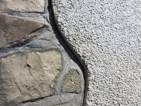 Diathonite Thermactive applied over stone. Diathonite Thermactive applied over stone.